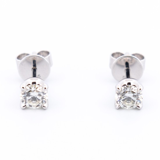 CLASSIC SOLITAIRE DIAMOND STUDS 0.68CTS