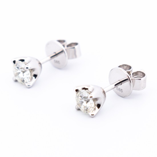 CLASSIC SOLITAIRE DIAMOND STUDS 0.68CTS