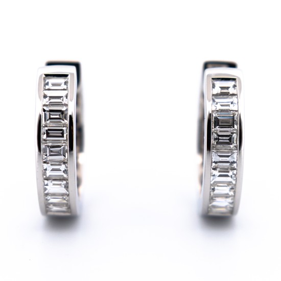 CLASSIC BAGUETTE CUT DIAMOND HOOP EARRINGS