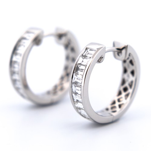 CLASSIC BAGUETTE CUT DIAMOND HOOP EARRINGS